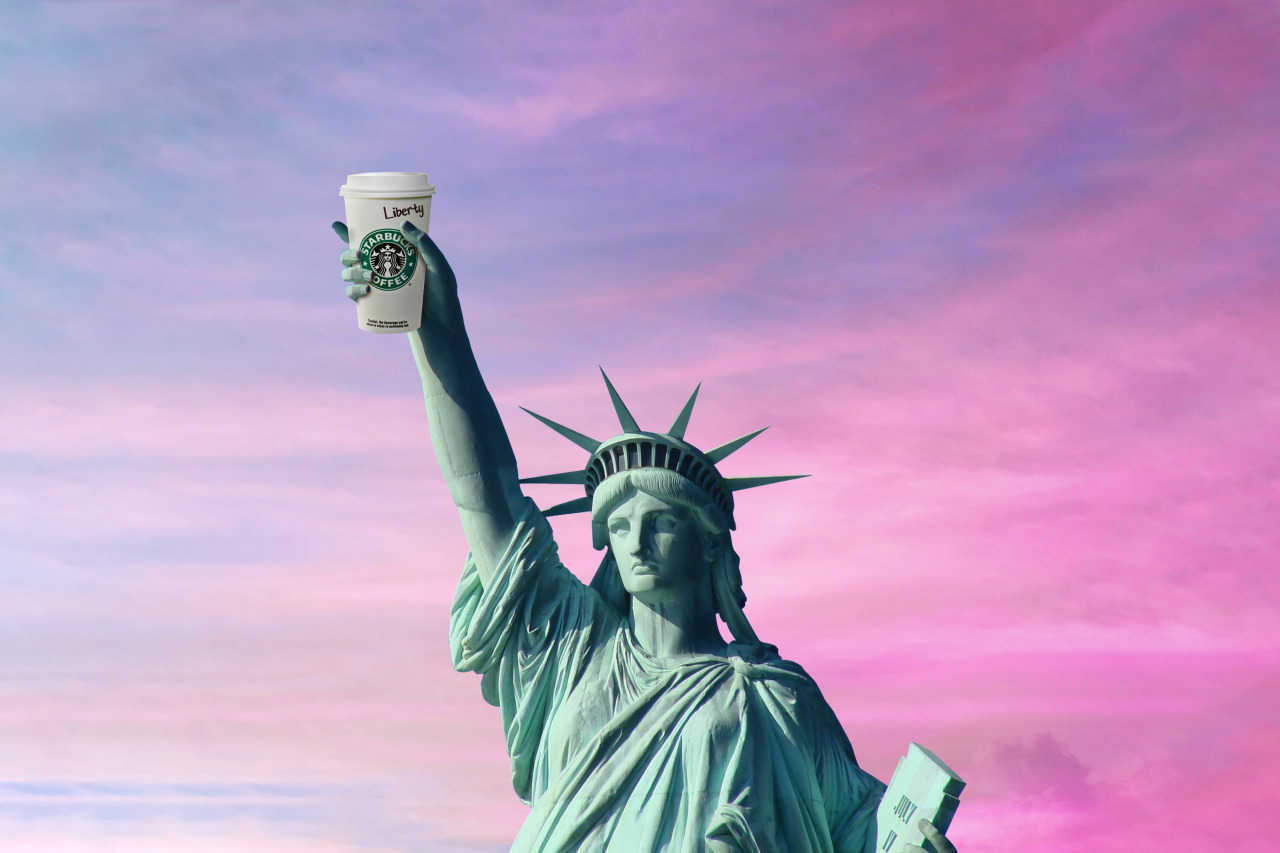 Starbucks запустил доставку через агрегатор